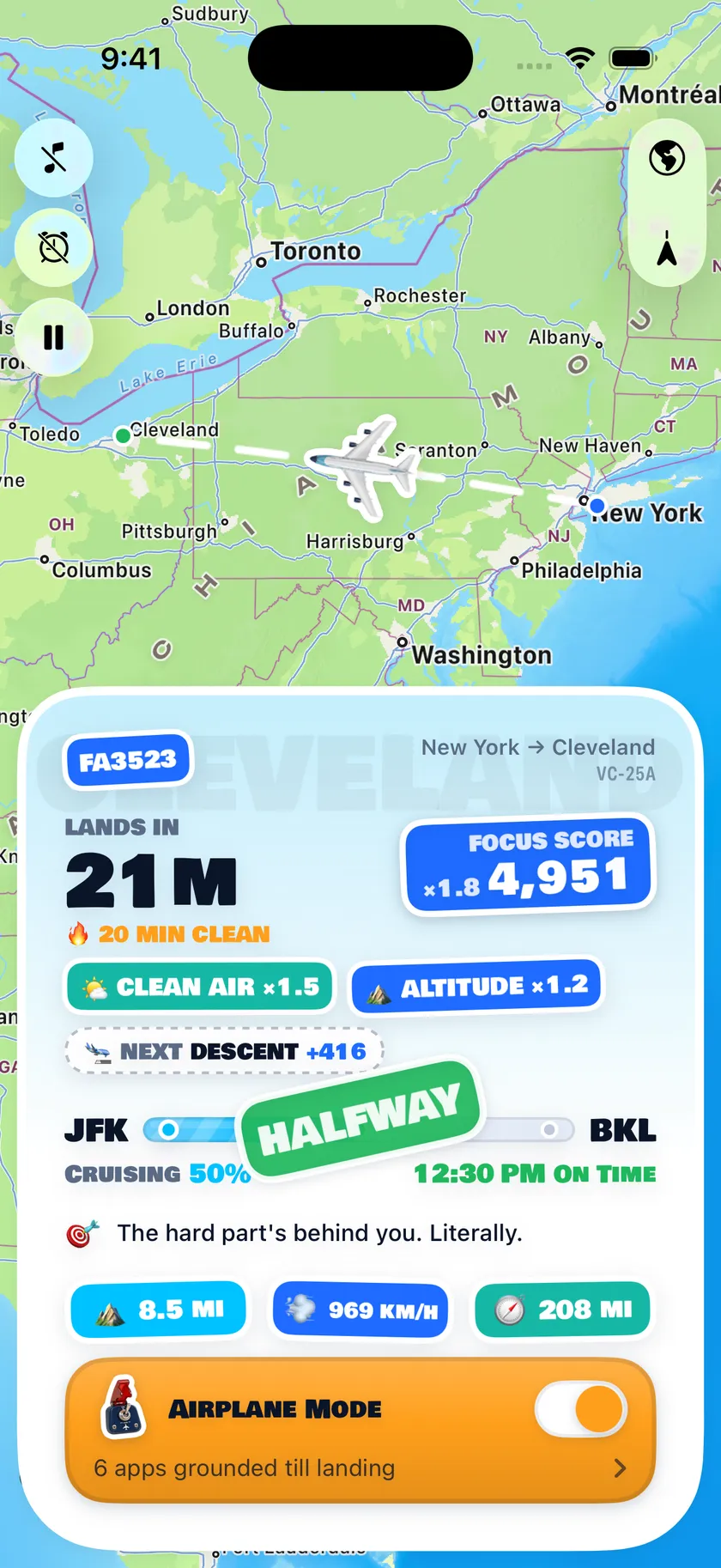 In-flight focus HUD with a plane crossing the map